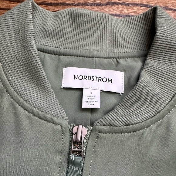 NWOT Nordstrom Bomber Jacket - olive green - size small - Picture 3 of 7